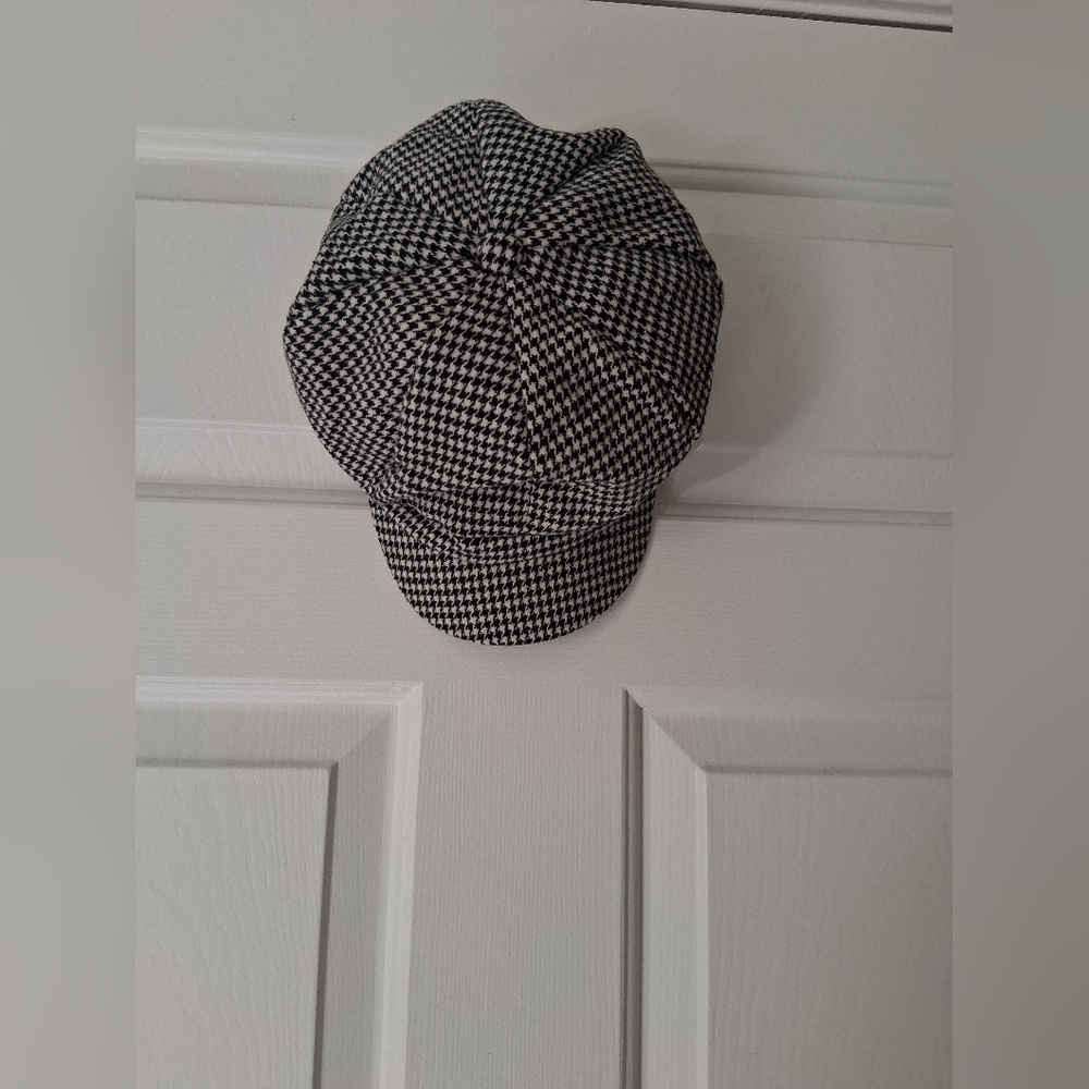 David and Young Black and White Houndstooth Hat